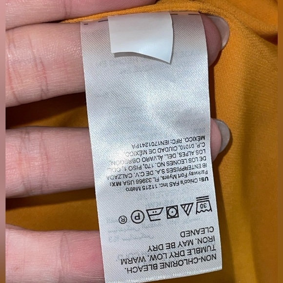 The Skinny Crop White House Black Market Pants and Palm-Print Bustier Set. - Picture 5 of 11